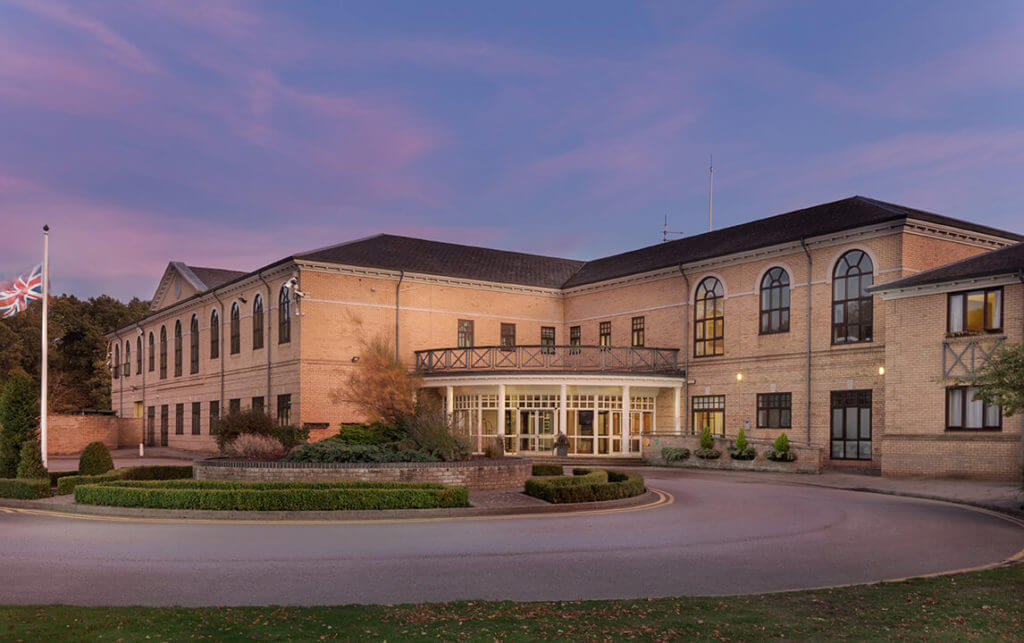 Belton Woods Universal Live